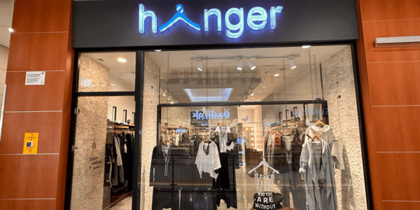 Hanger - 365 AVM